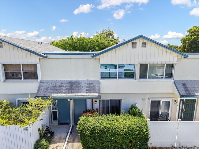 3001 NW 4th Terrace in Pompano Beach, FL - Building Photo - Building Photo