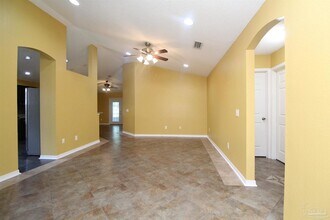 639 Saleta St in Pensacola, FL - Building Photo - Building Photo