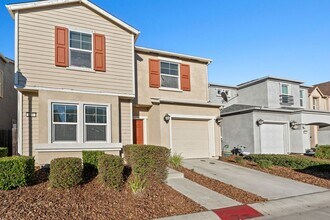 461 Ashwick Loop in Sacramento, CA - Building Photo - Building Photo