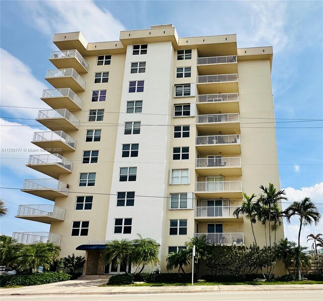 1401 S Ocean Dr in Hollywood, FL - Foto de edificio - Building Photo