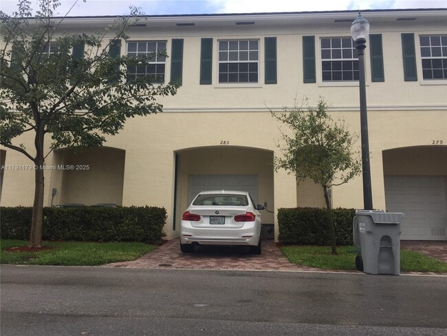 283 SW 7th Ct in Pompano Beach, FL - Building Photo - Building Photo