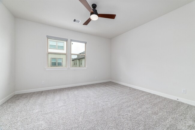 12019 Royal Oaks Run Dr