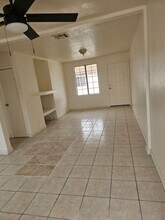 16594 Orange Way in Fontana, CA - Building Photo - Building Photo