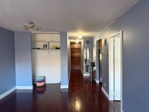 67-107-107 Burns St in Queens, NY - Building Photo - Building Photo