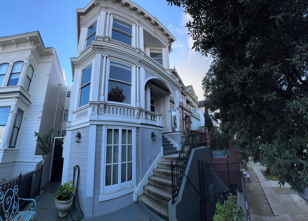 117 Liberty St in San Francisco, CA - Building Photo