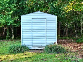 5589 Wrenn Dr in Denver, NC - Building Photo - Building Photo