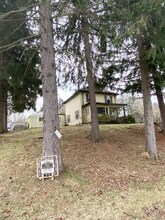 8111 Bull Creek Rd in Tarentum, PA - Building Photo - Building Photo