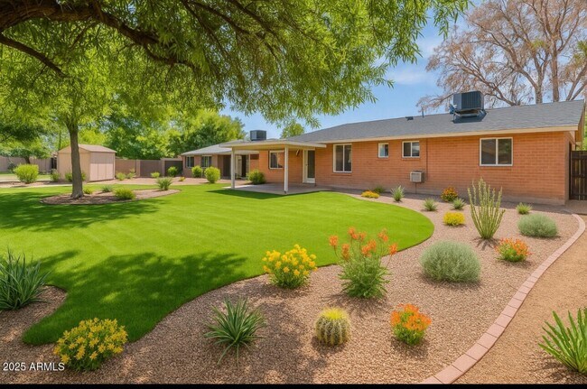 5014 W Gardenia Ave
