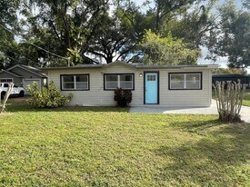 1319 Francis Ave in Orlando, FL - Building Photo