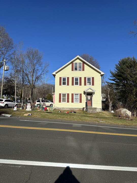1046 Main St in Coventry, CT - Building Photo