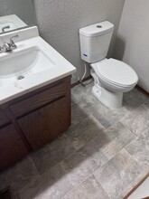 520 Mary Lee Ln in Edmond, OK - Building Photo - Building Photo