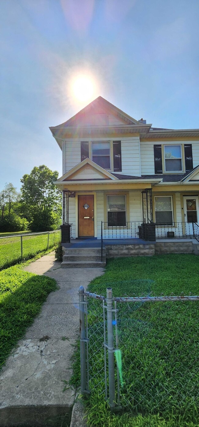 property at 1237-1239 Wisconsin Blvd