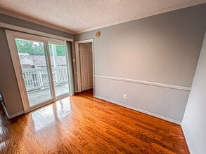 1504 Lincoln Way in McLean, VA - Building Photo - Building Photo
