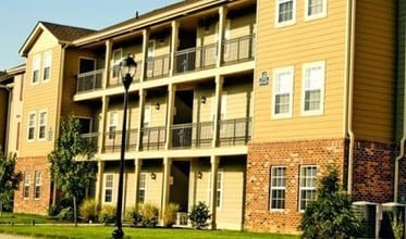 5 Twenty Four & 5 Twenty Five Angliana in Lexington, KY - Foto de edificio - Building Photo