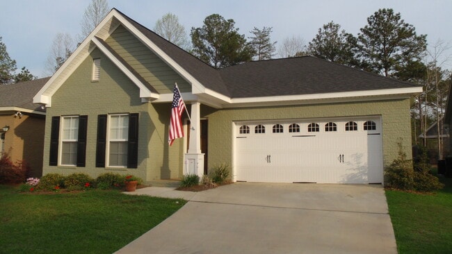 409 Redbud Cir