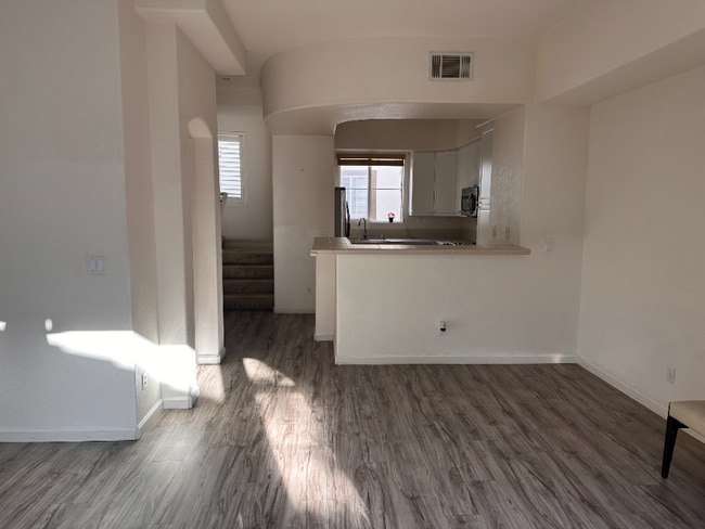 830 Fire Walk in Milpitas, CA - Building Photo - Building Photo