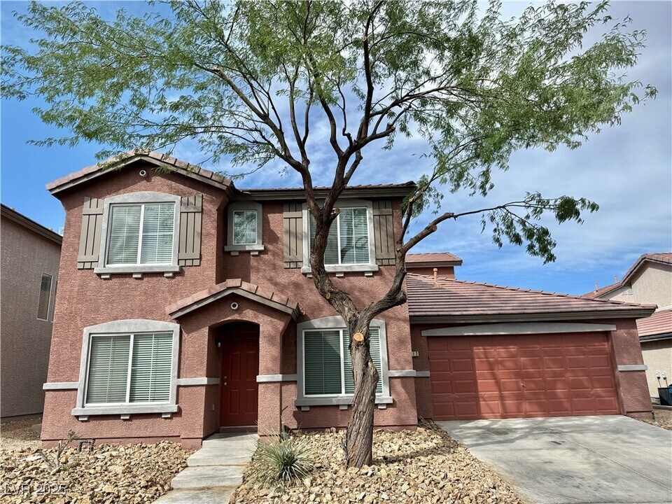 712 E Caballo Hills Ave in North Las Vegas, NV - Building Photo