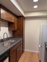 5887 El Zuparko Dr in San Jose, CA - Building Photo