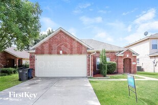 10141 Chapel Ridge Dr in Fort Worth, TX - Building Photo