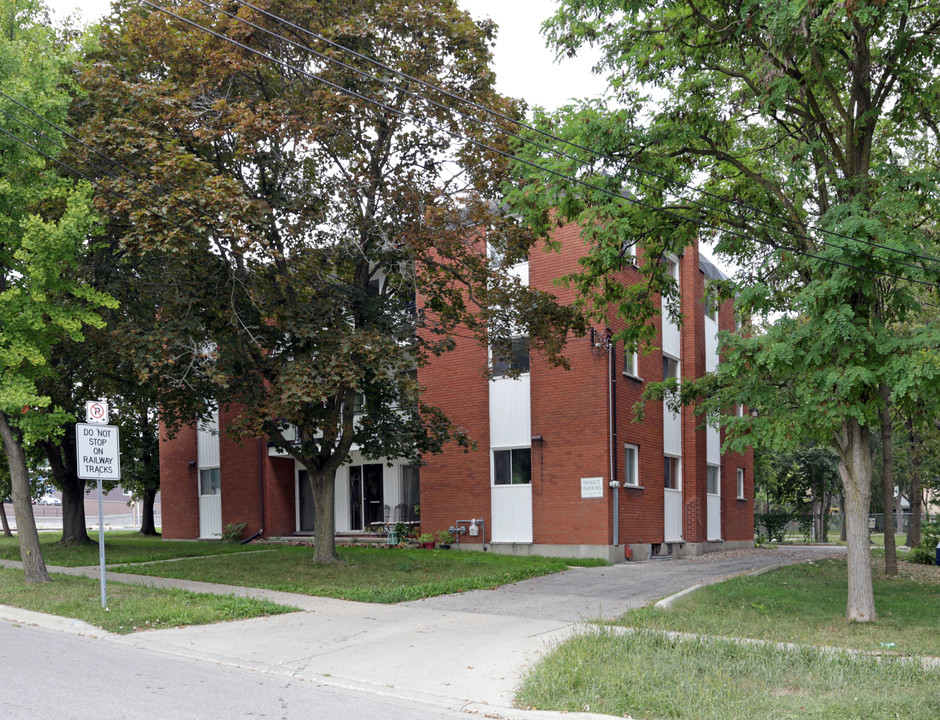 200 Louisa St in Kitchener, ON - Building Photo