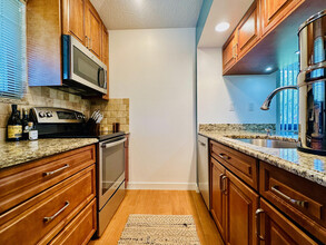 301 Club Dr in Palm Beach Gardens, FL - Building Photo - Building Photo