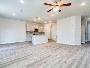 515 Fieldwood Dr in Buda, TX - Building Photo - Building Photo