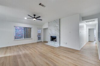 3023 San Martin Dr in Arlington, TX - Building Photo - Building Photo