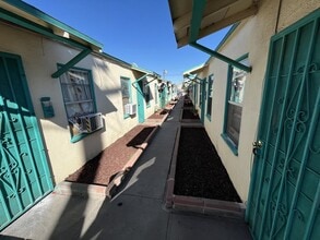 Maywood Apartments in Maywood, CA - Building Photo - Building Photo