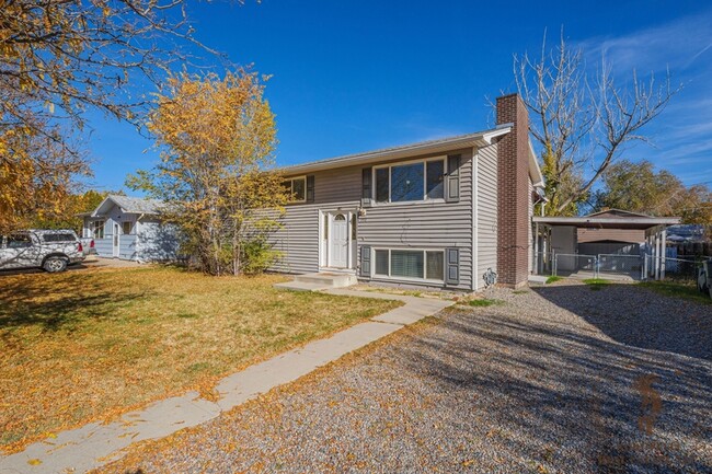 property at 1910 N 26th St