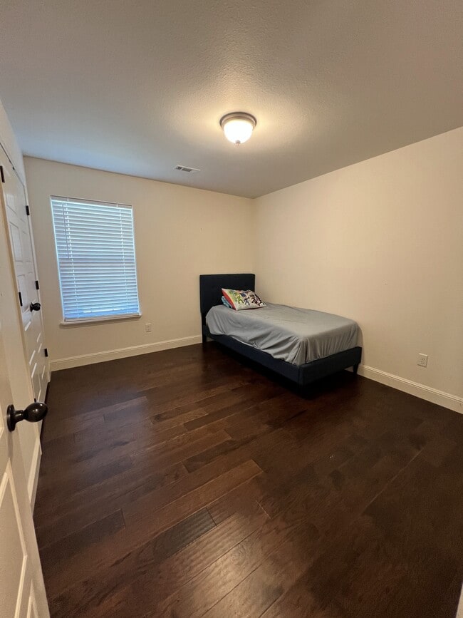 property at 661 Fox Spur