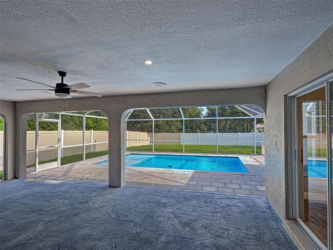 17352 Robinson Ave in Port Charlotte, FL - Building Photo - Building Photo