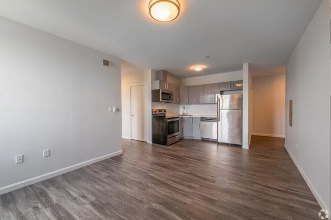 1500 Commonwealth Ave, Unit 501 in Boston, MA - Building Photo - Building Photo
