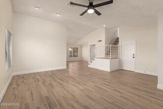 2537 N 87th Dr in Phoenix, AZ - Building Photo - Building Photo