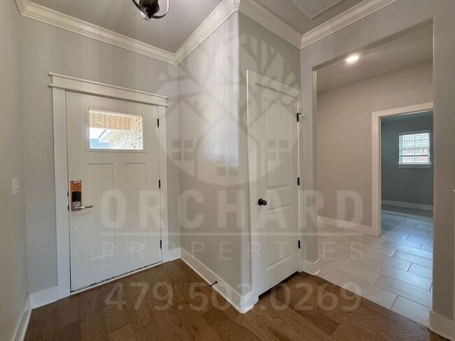 927 Fair Oaks St in Springdale, AR - Building Photo - Building Photo