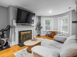 19 Greenwich Park in Boston, MA - Building Photo - Building Photo