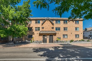 Verra Apartments in Denver, CO - Building Photo