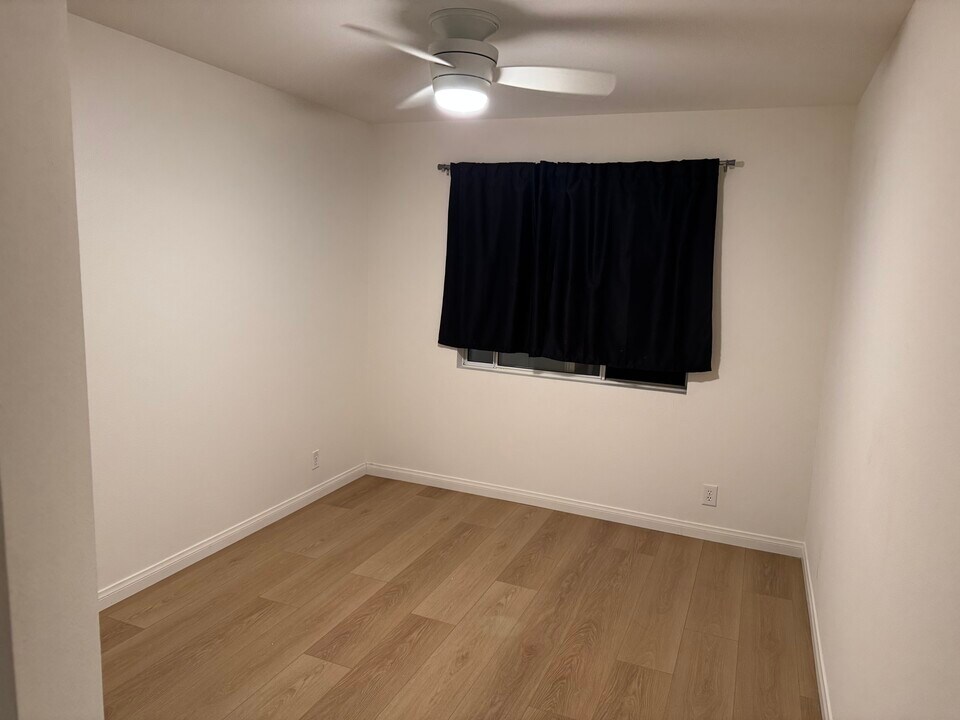 1132 Mooring Walk in Oxnard, CA - Building Photo