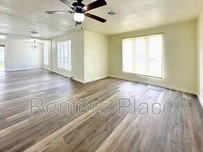 201 S Ora St in Pryor, OK - Building Photo - Building Photo