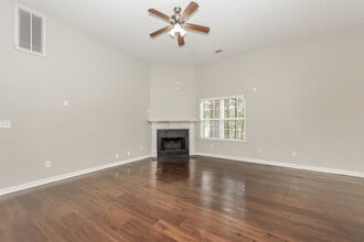 1004 Dupree Point Dr in Nashville, TN - Building Photo - Building Photo