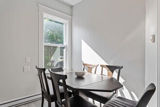 127 Weldon St in Moncton, NB - Building Photo - Building Photo