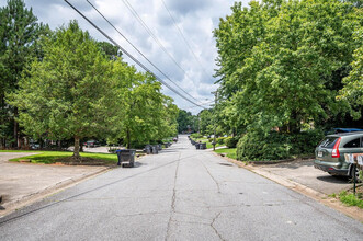 1283 Sweet Pine Dr in Norcross, GA - Building Photo - Building Photo