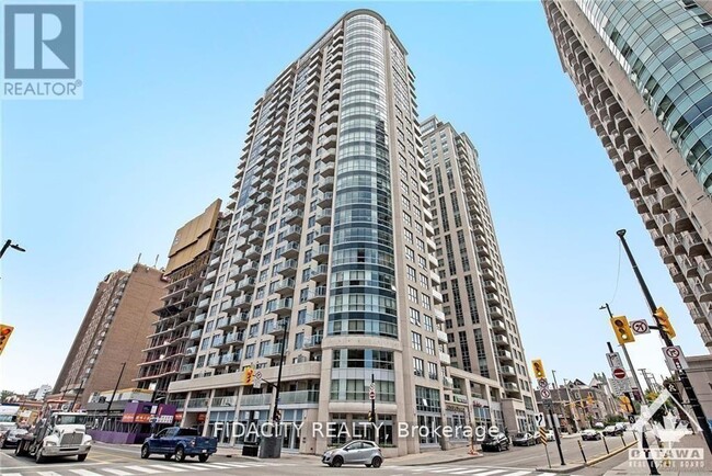 242-1242 Rideau St