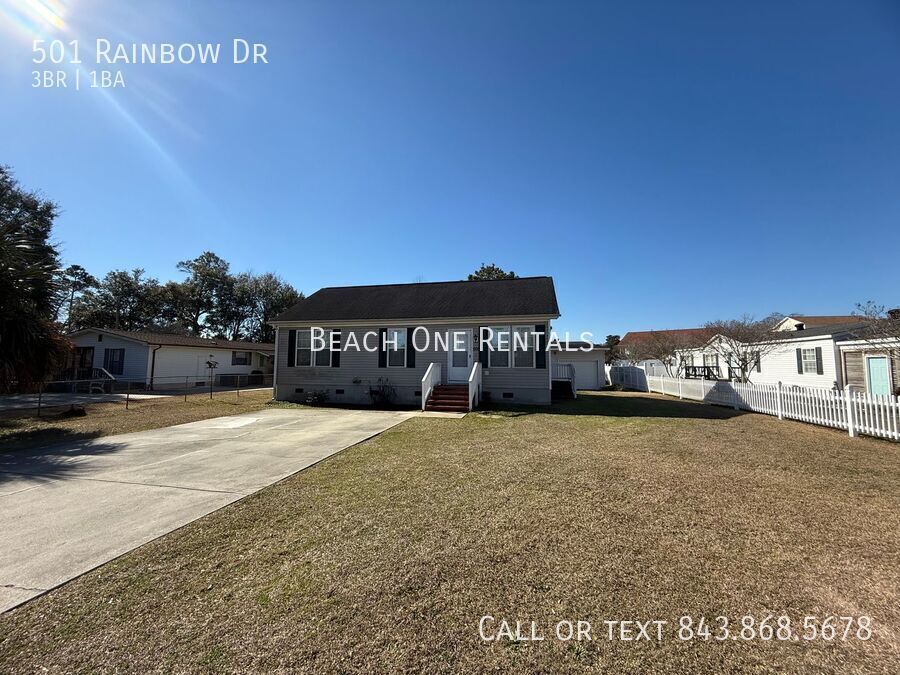 501 Rainbow Dr in Murrells Inlet, SC - Building Photo