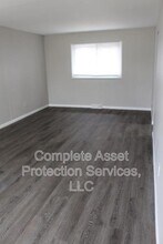 7019 Van Buren Ln in Merrillville, IN - Building Photo - Building Photo