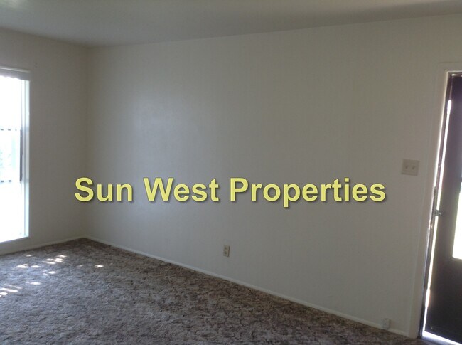 1110 N Monterey Ave-Unit -0 in Farmington, NM - Building Photo - Building Photo