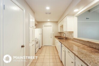 6038 W Airport Blvd in Houston, TX - Building Photo - Building Photo