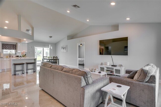 1509 NW 33rd Pl in Cape Coral, FL - Building Photo - Building Photo