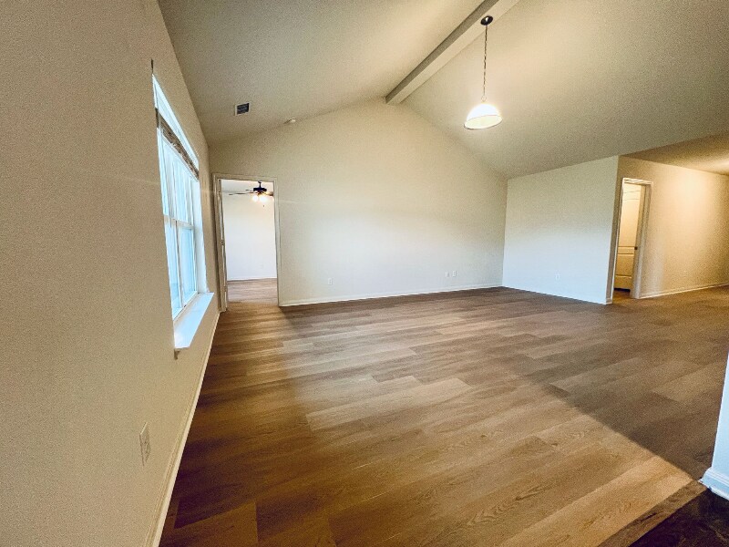 1806 Clegg St in Howe, TX - Building Photo
