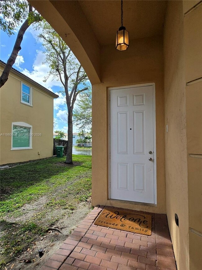 8402 NW 114th Path in Doral, FL - Building Photo - Building Photo