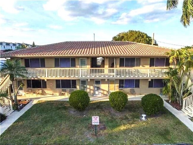 property at 2121 NE 40th Ct